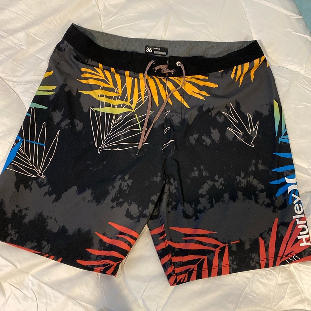 Men’s Hurley Boardshorts size 36